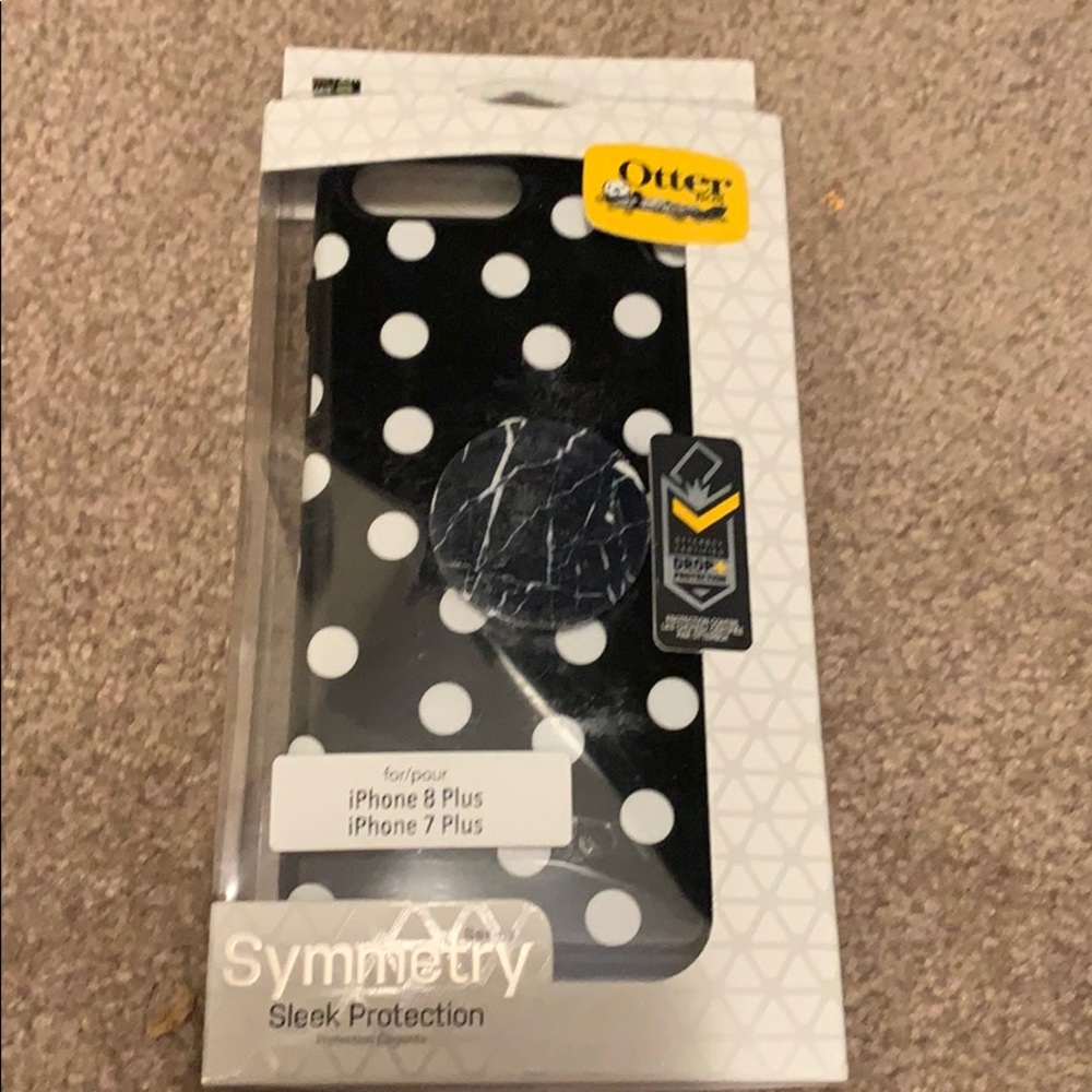 iPhone 7/8 Plus otter box phone case w/pop socket